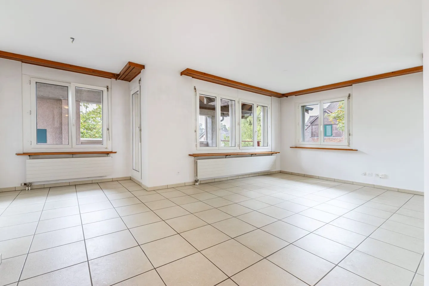 Einzigartige, helle Wohnung mit individuellem Grundriss und zwei Balkonen - Foto 2 von 14