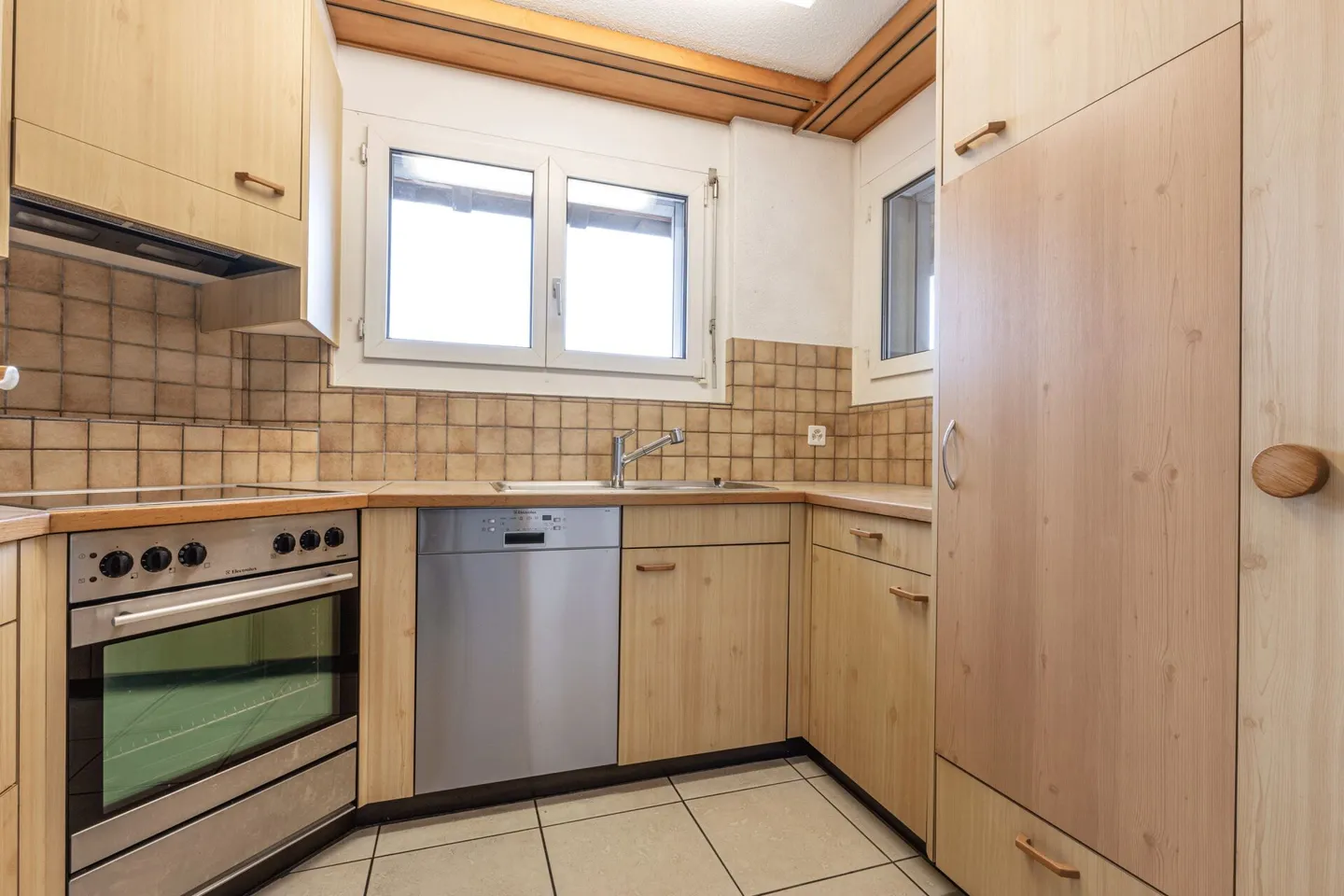 Einzigartige, helle Wohnung mit individuellem Grundriss und zwei Balkonen - Foto 7 von 14