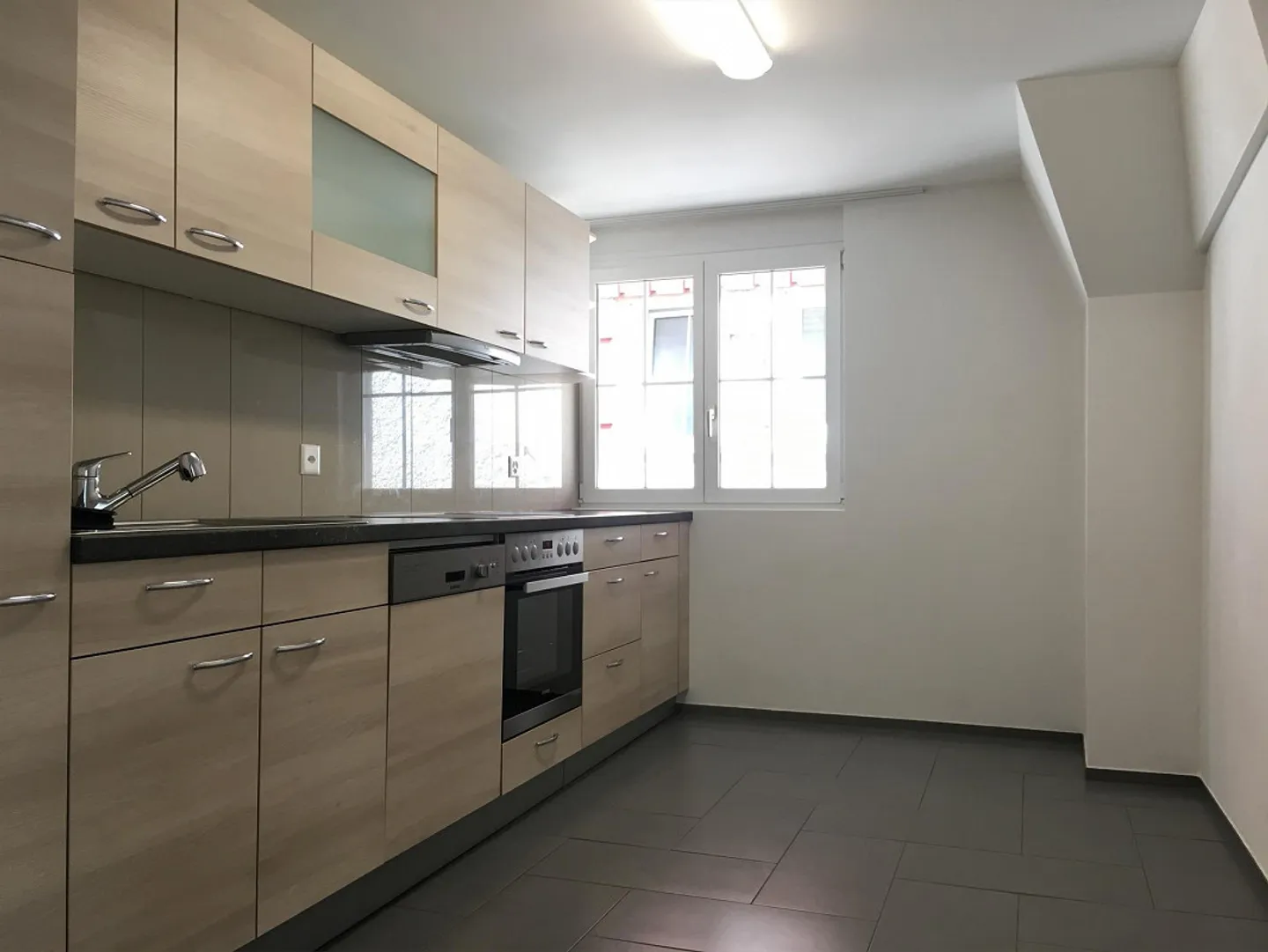 Casa multifamiliare storica con fascino e buon rendimento ad Arbon - Foto 6 di 14