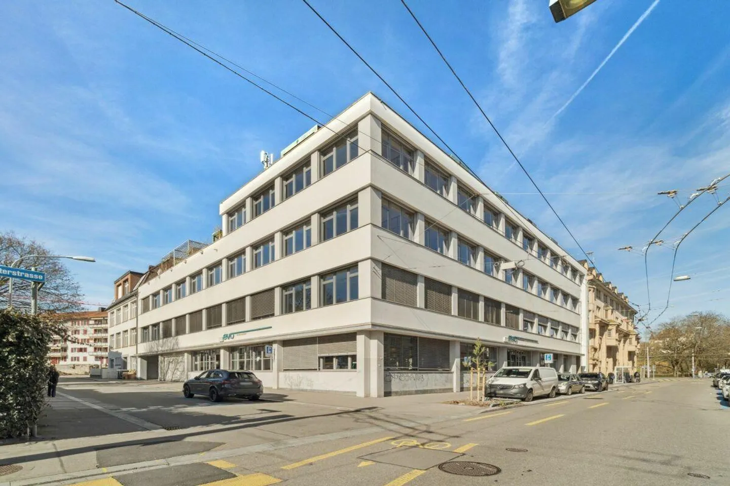 Prêt à travailler - espace moderne dans le meilleur emplacement - Photo 1 sur 4