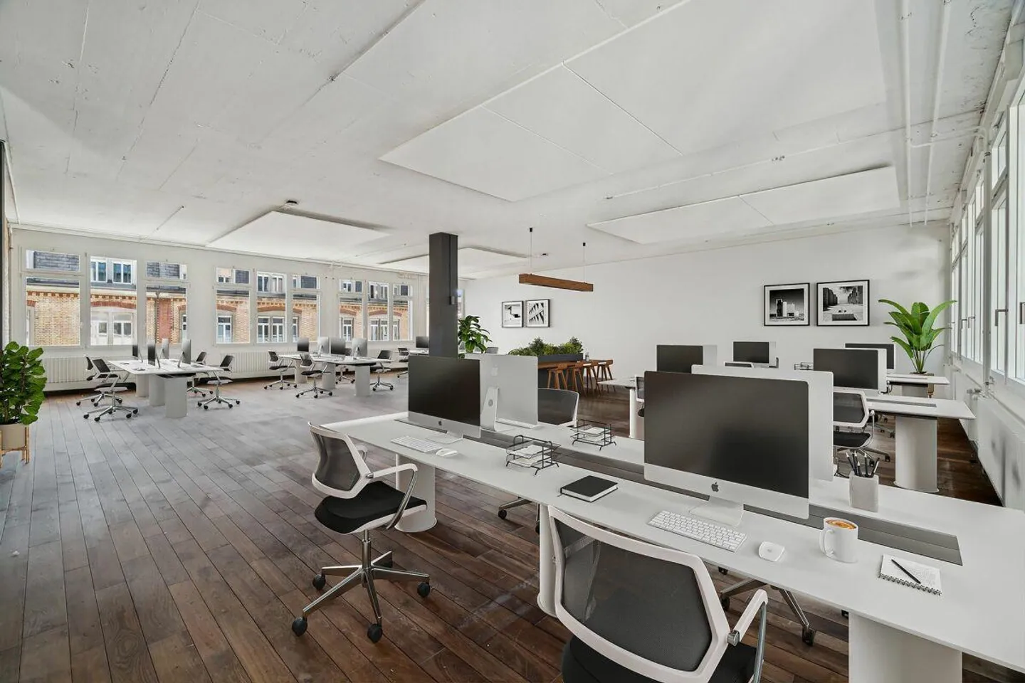 Prêt à travailler - espace moderne dans le meilleur emplacement - Photo 2 sur 4