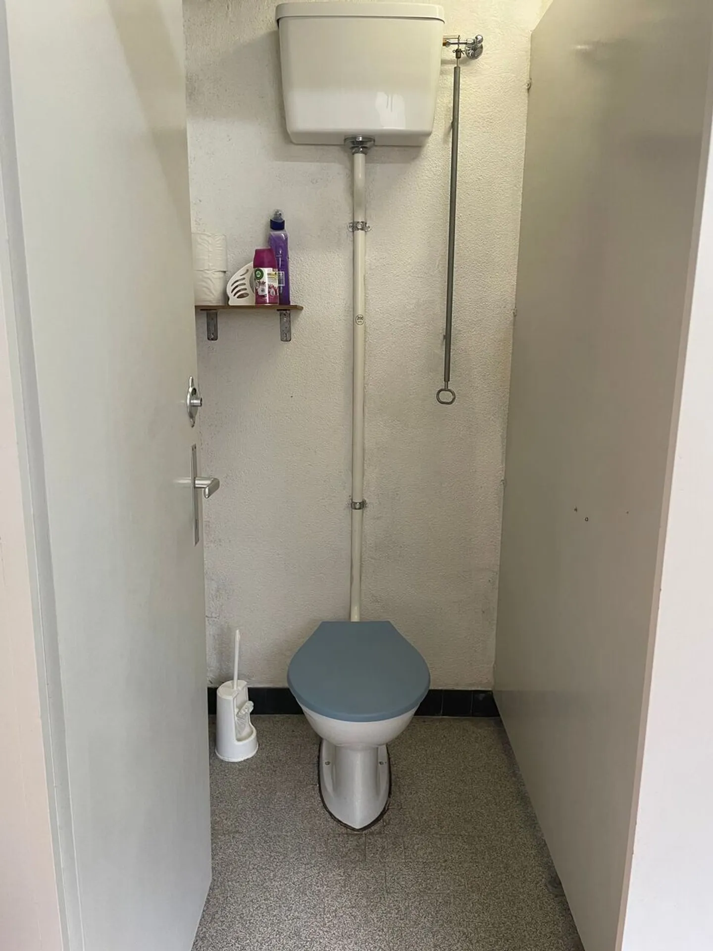 Storage spaces, commercial rooms and parking spaces for rent - Photo 8 of 8