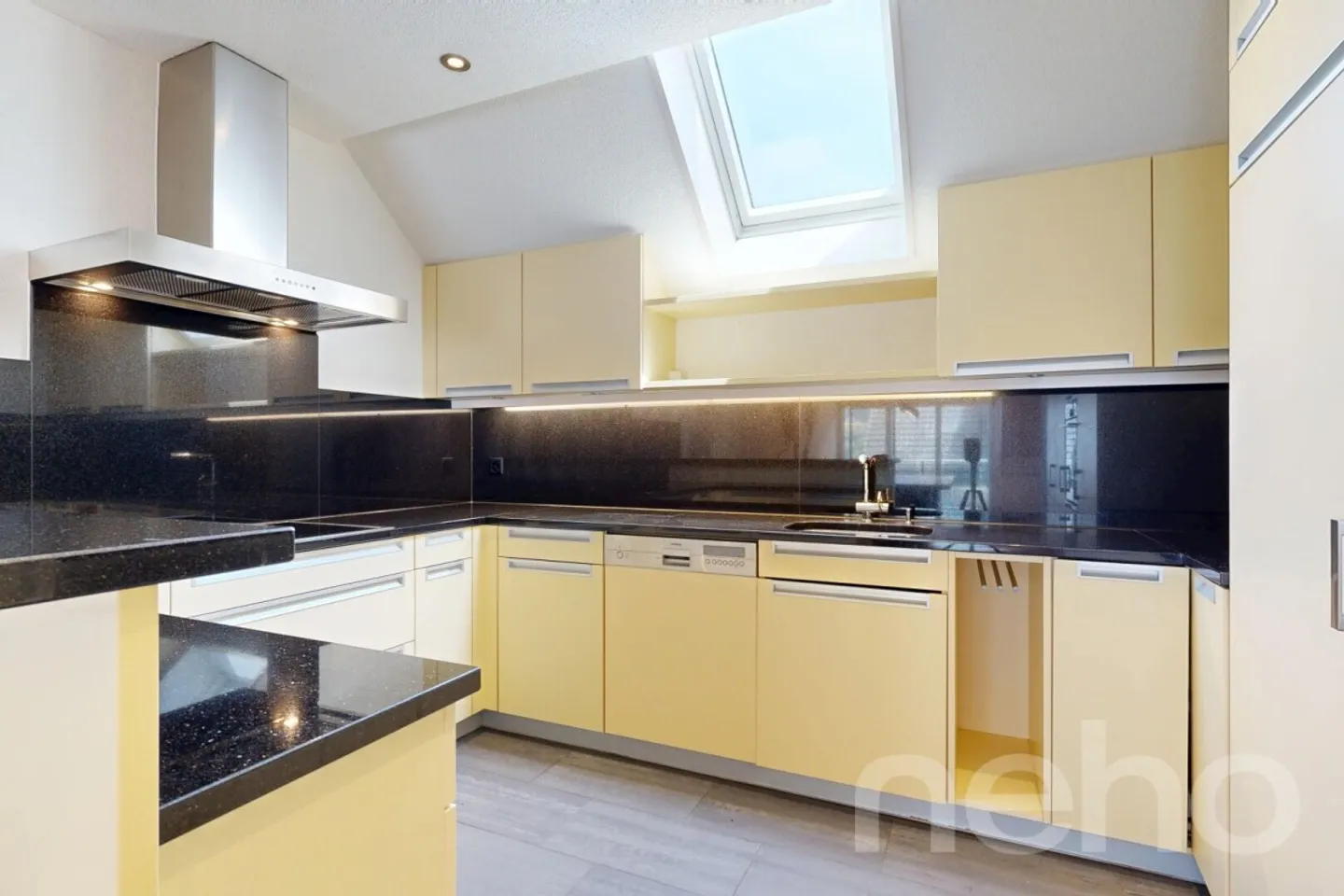 Vivere su due livelli - Elegante appartamento duplex di 4,5 stanze - Foto 4 di 12