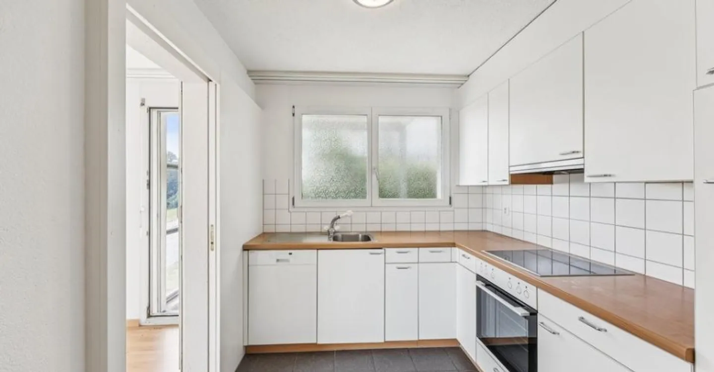 Charming - 4.5 Room Apartment in St. Gallen - Photo 2 of 9