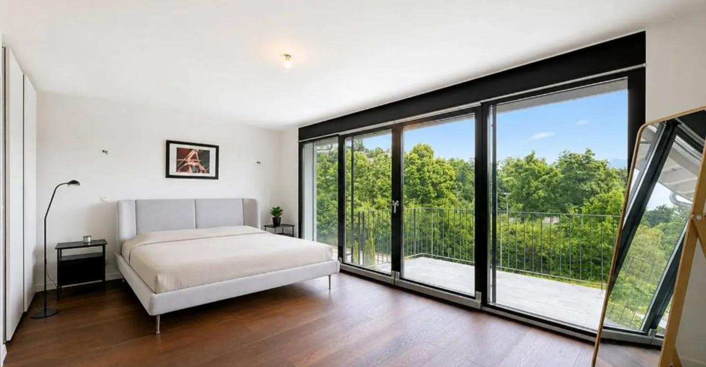 Villa mitoyenne contemporaine avec jardins et vue dégagée à Pully - Foto 6 di 10