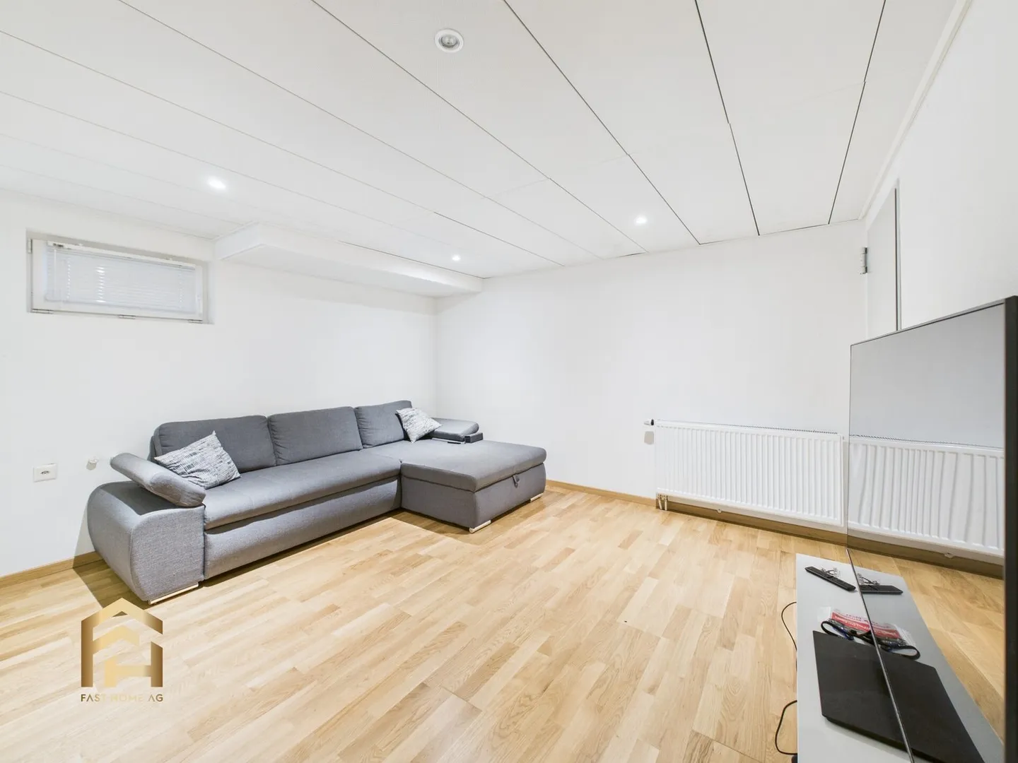 Charmante 3.5 ZWG in ruhiger Lage  gepflegt, renoviert und zentral - Foto 4 von 13