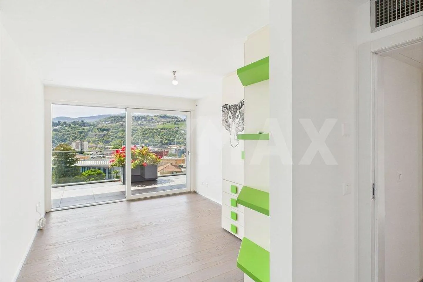 Résidence Vedò - Élégant penthouse avec une grande terrasse couverte - Photo 11 sur 13