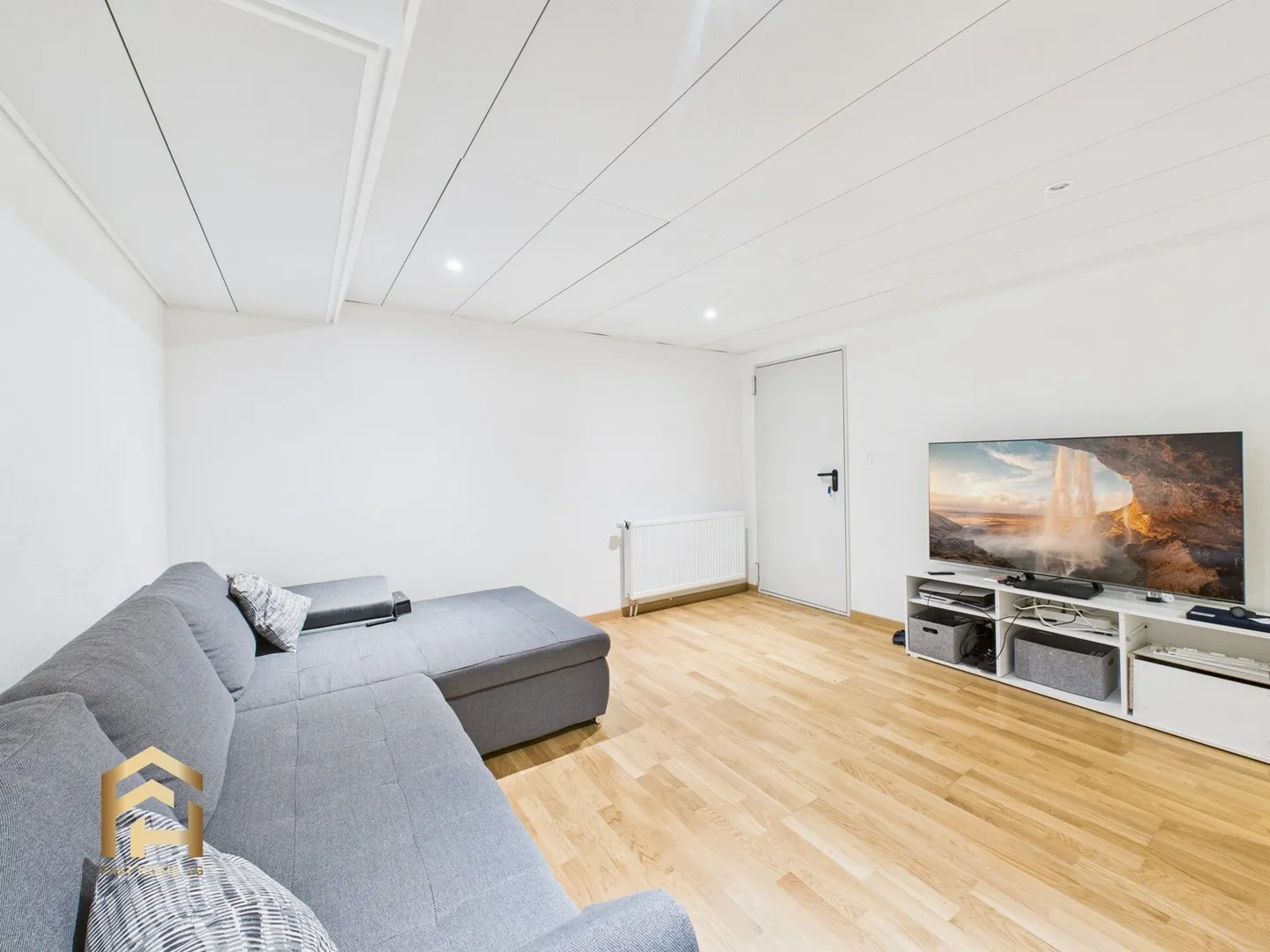 Charmante 3.5 ZWG in ruhiger Lage  gepflegt, renoviert und zentral - Foto 5 von 13