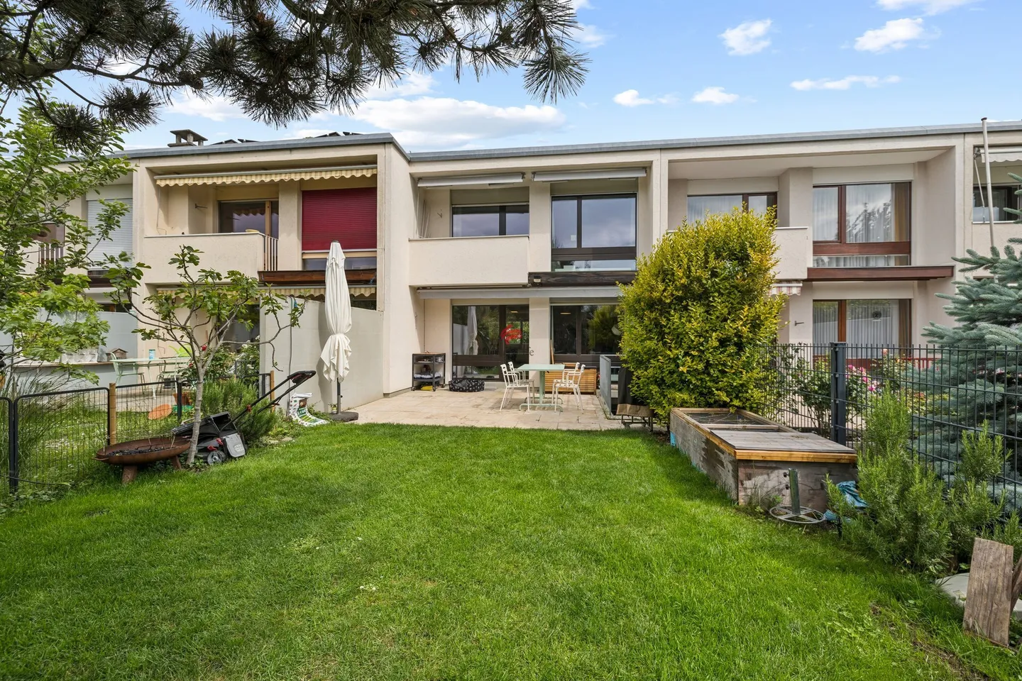 Casa Familiare Moderna in Zona Tranquilla - Foto 2 di 10