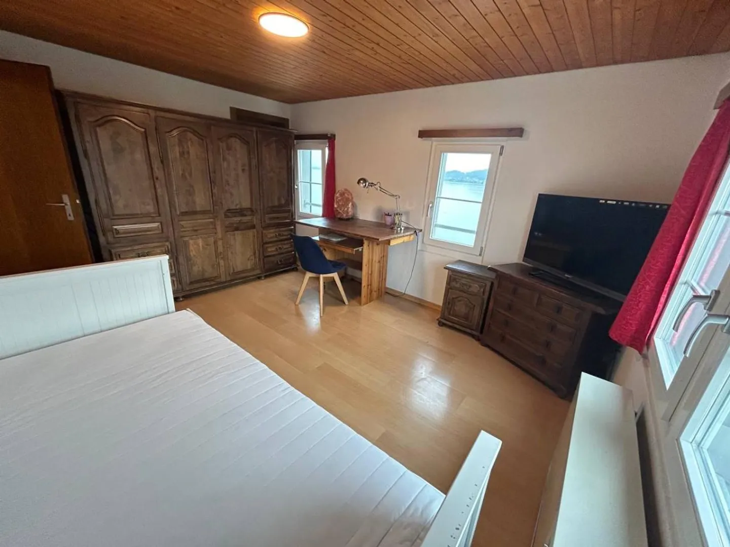 «Möbl. WG-Zimmer» - Foto 1 von 5