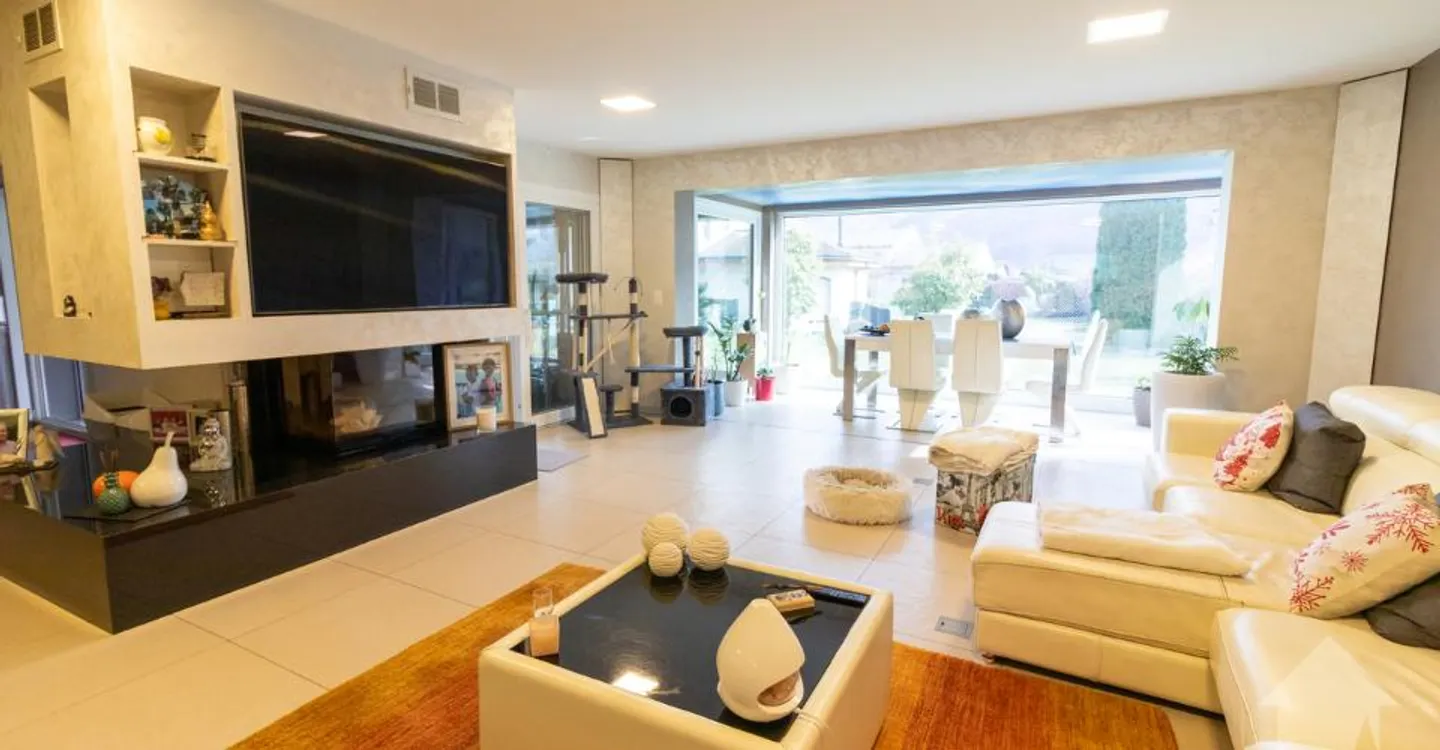 Magnifica villa in PPE con grande giardino e seminterrato - Foto 2 di 13