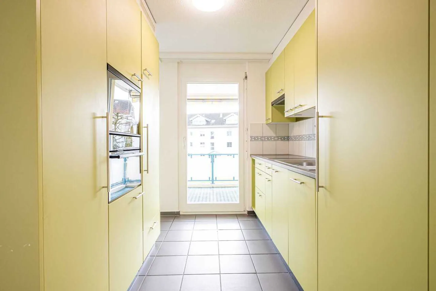 Bright 2.5-room apartment with balcony, centrally located in Toffen for sale - Photo 5 of 13