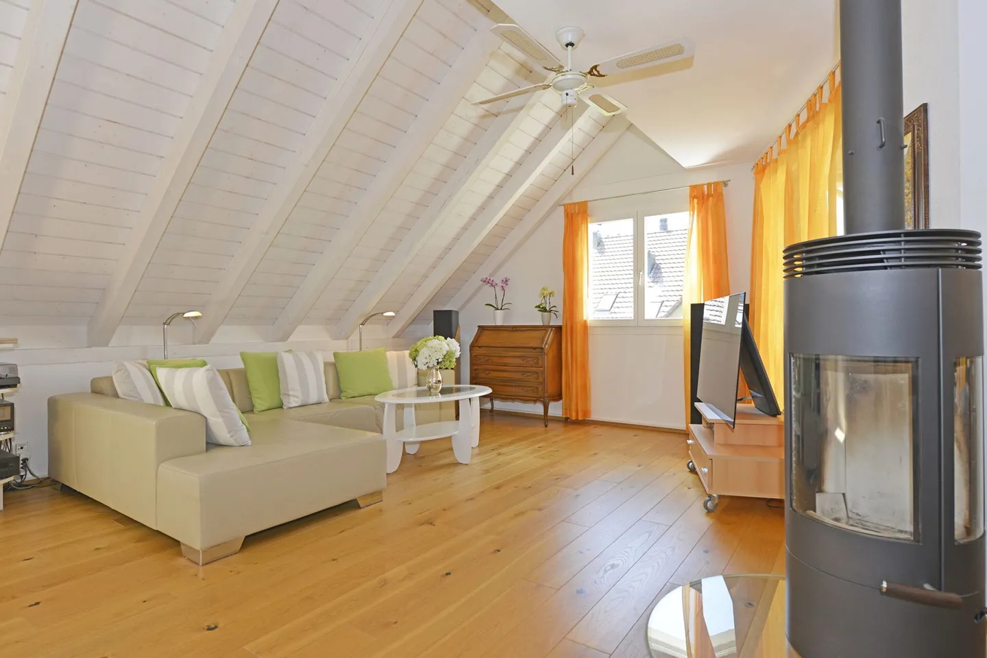 Appartamento duplex di 5,5 stanze in posizione privilegiata - Foto 4 di 20