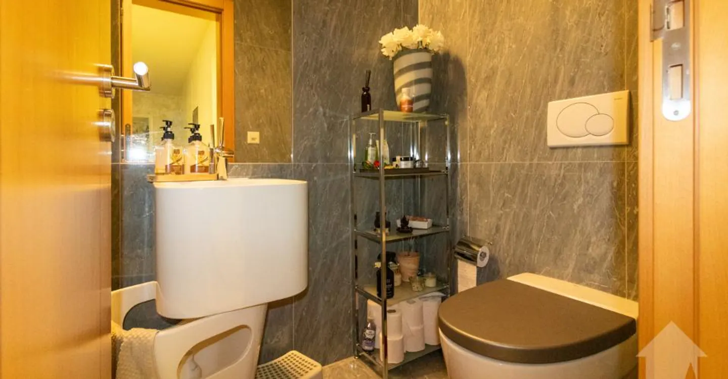 Magnifica villa in PPE con grande giardino e seminterrato - Foto 11 di 13