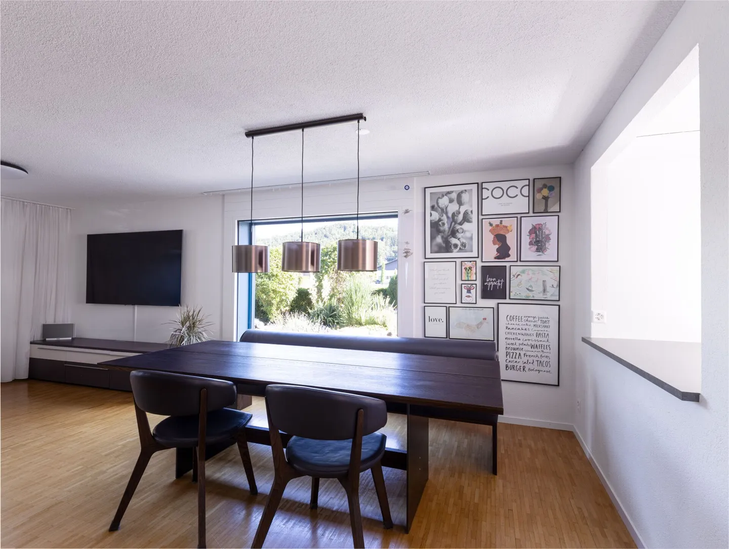 Maison de coin de 5,5 pièces avec jardin de rêve - bien entretenue et idéalement située - Photo 5 sur 16