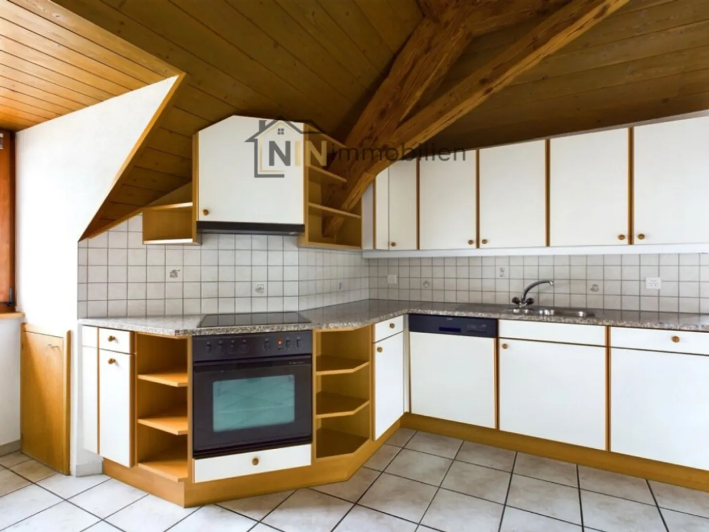 Apartment for rent - Photo 1 of 7