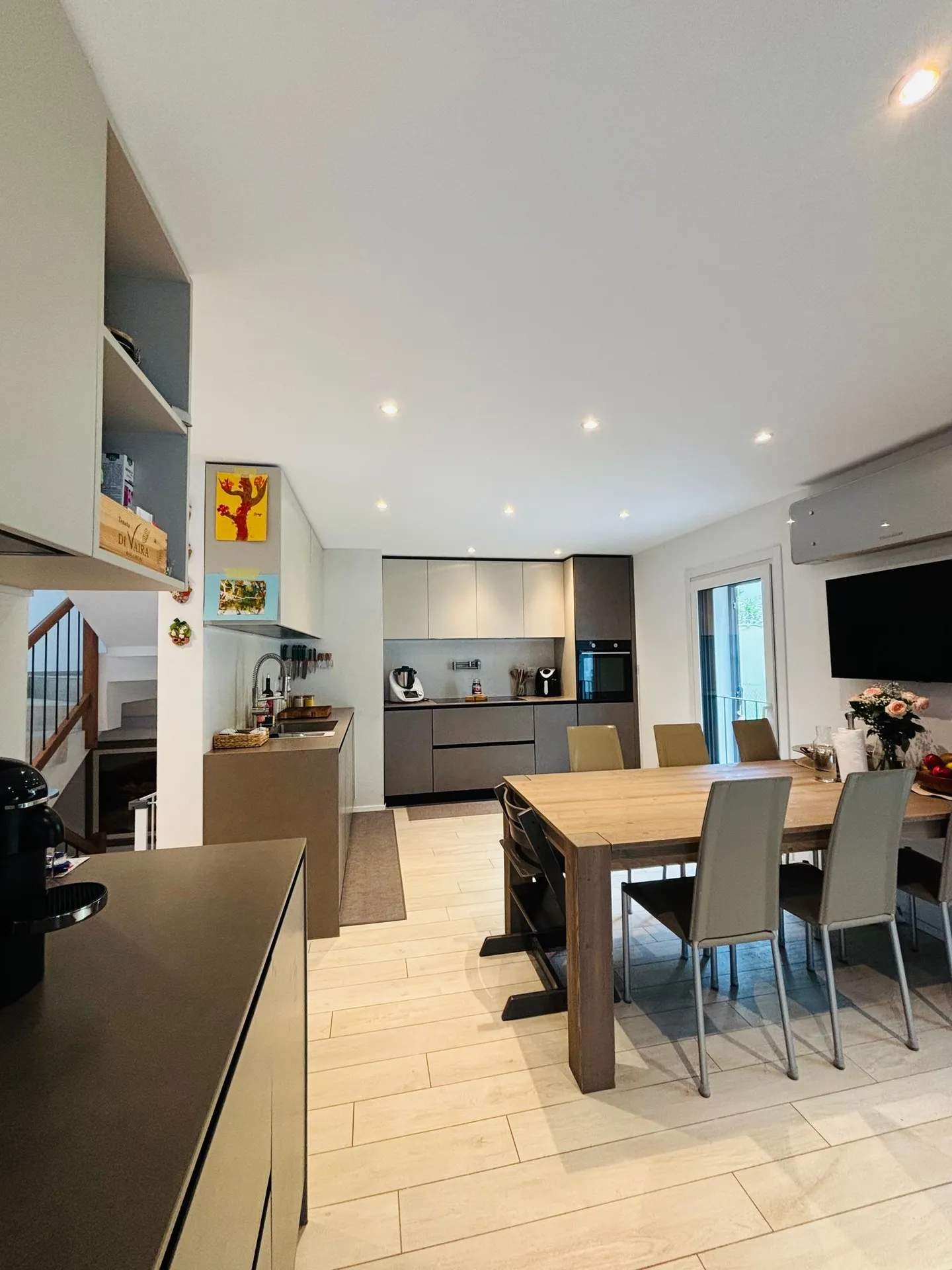 Comfort, Style, and Quality in Every Detail in Moleno! - Photo 4 of 14