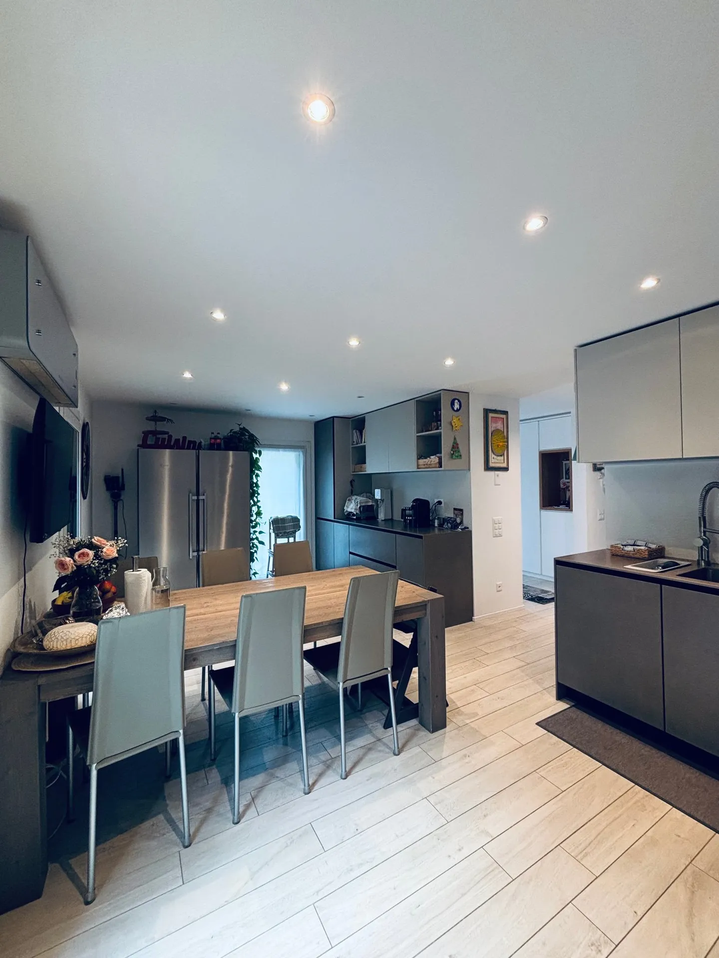 Comfort, Style, and Quality in Every Detail in Moleno! - Photo 5 of 14