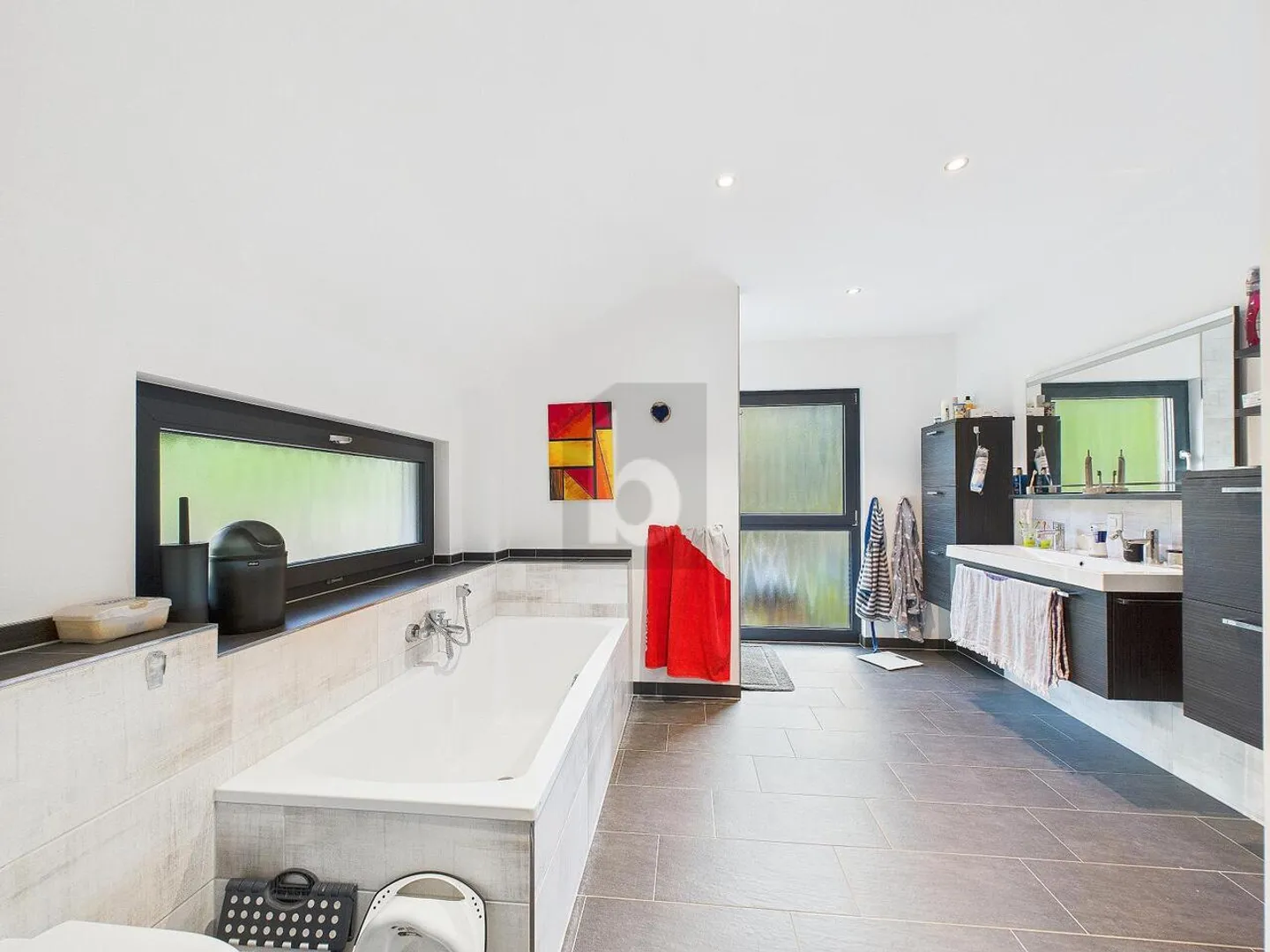 FAMILIENFREUNDLICH UND RUHIG IM GRÜNEN - Foto 4 von 6