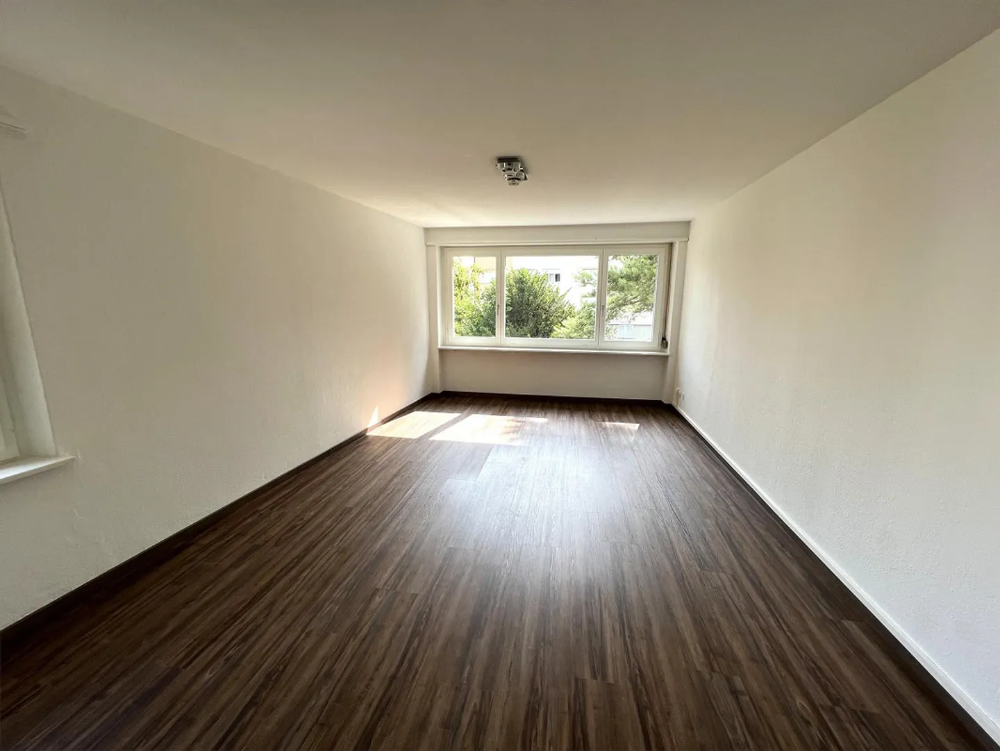 Interesting price-performance ratio! - Photo 3 of 12