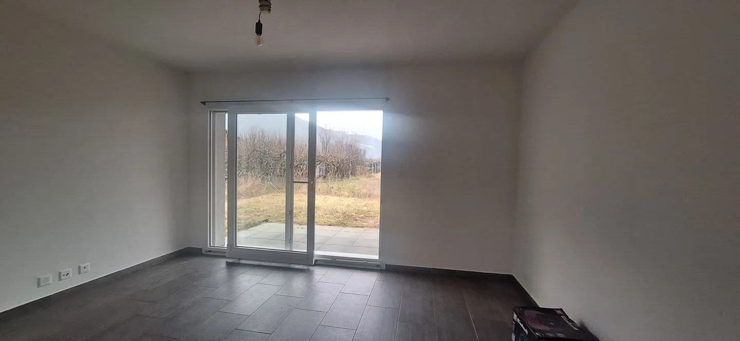 Schöne 2,5-Zimmer-Wohnung im Erdgeschoss in Fully - Foto 3 von 7