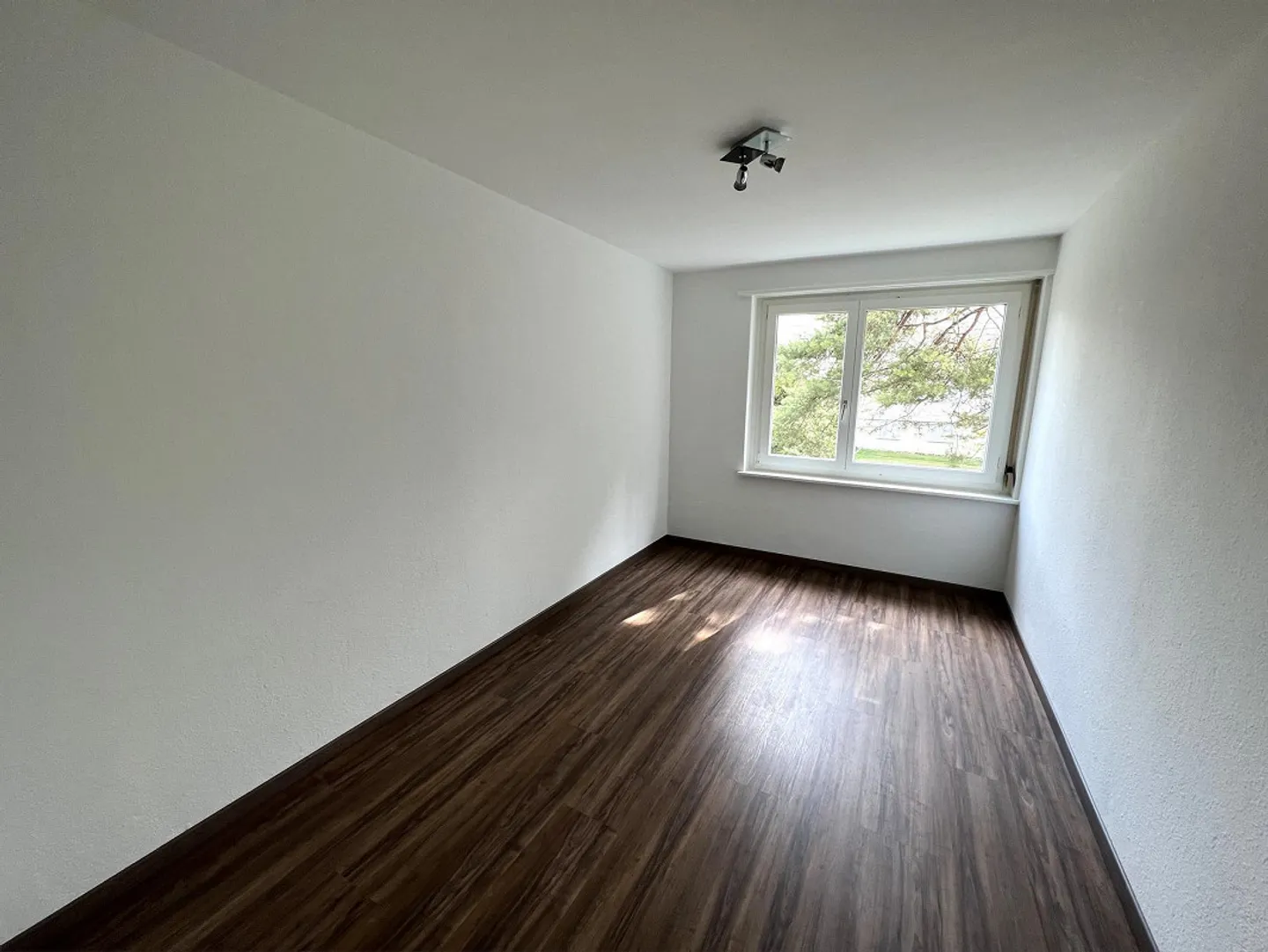 Interesting price-performance ratio! - Photo 5 of 12