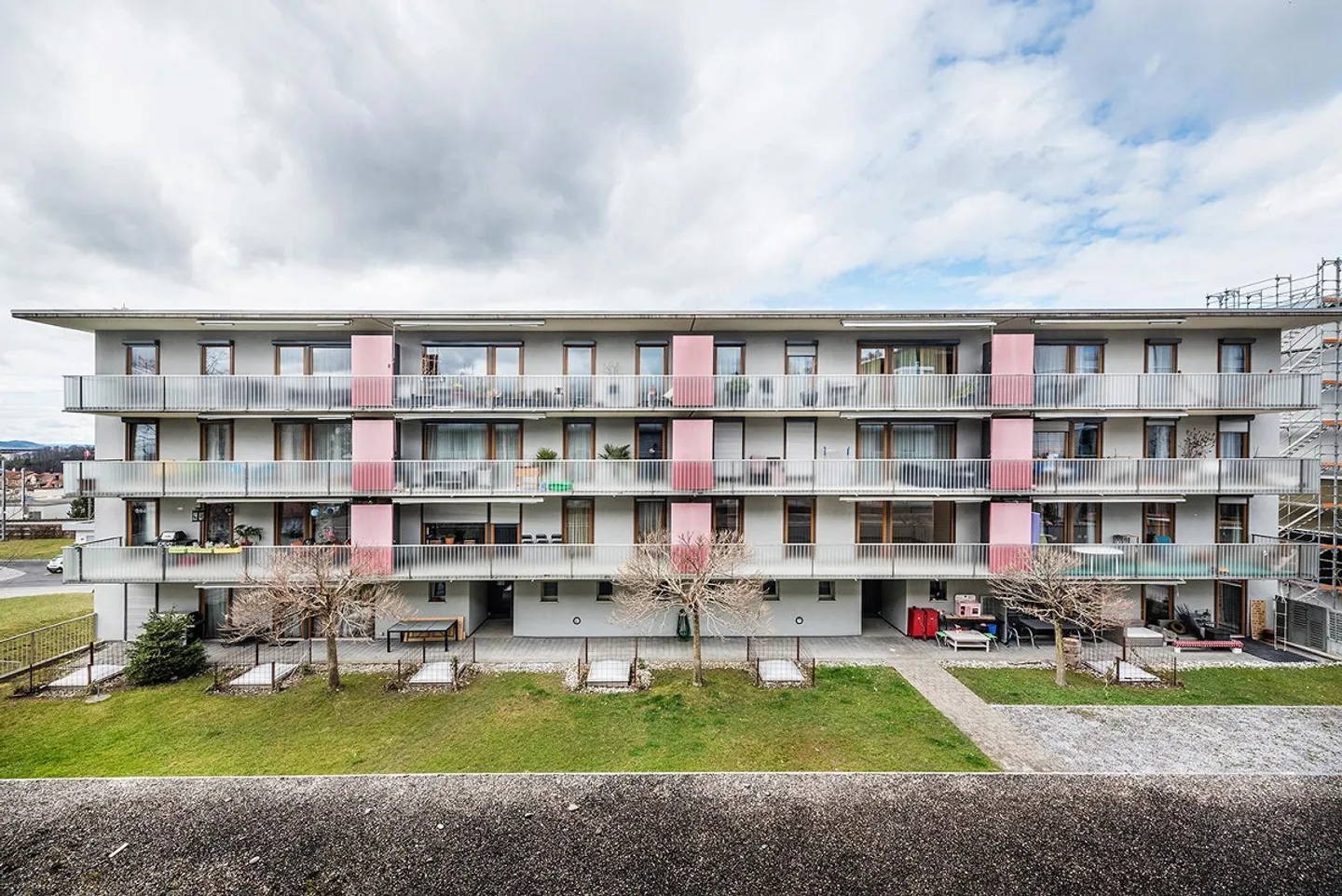 Moderne 4.5-Zimmer-Wohnung mit traumhafter Aussicht über St. Gallen! - Foto 2 von 12