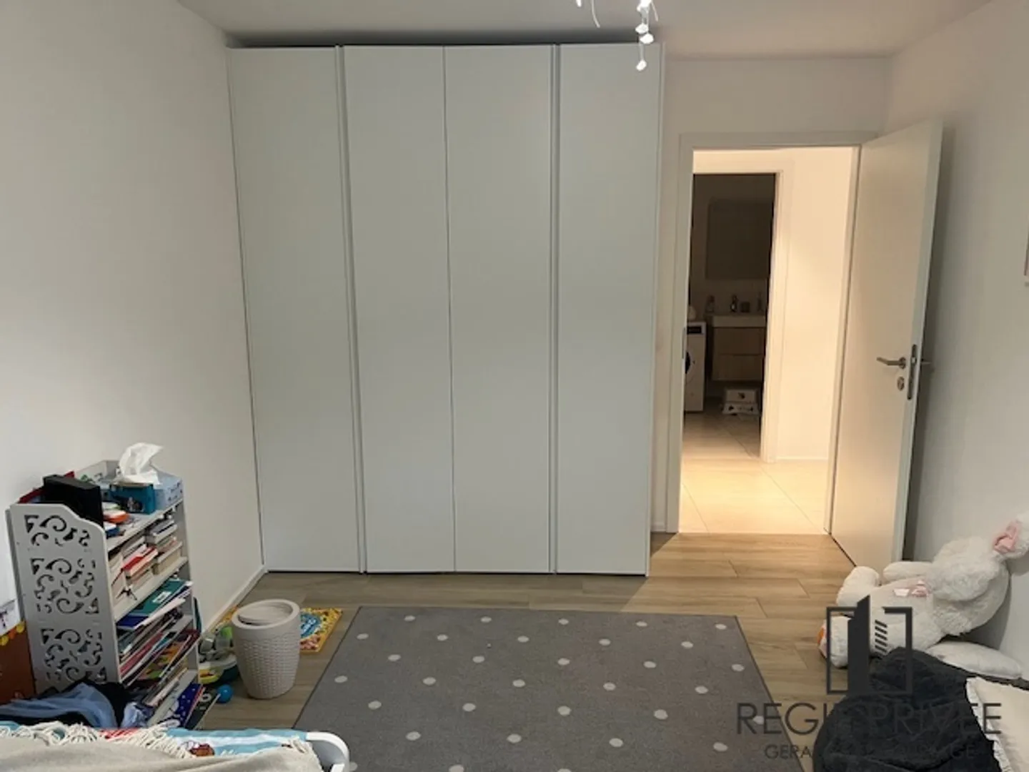 Modern 4.5-room apartment on the 1st floor - Photo 10 of 13