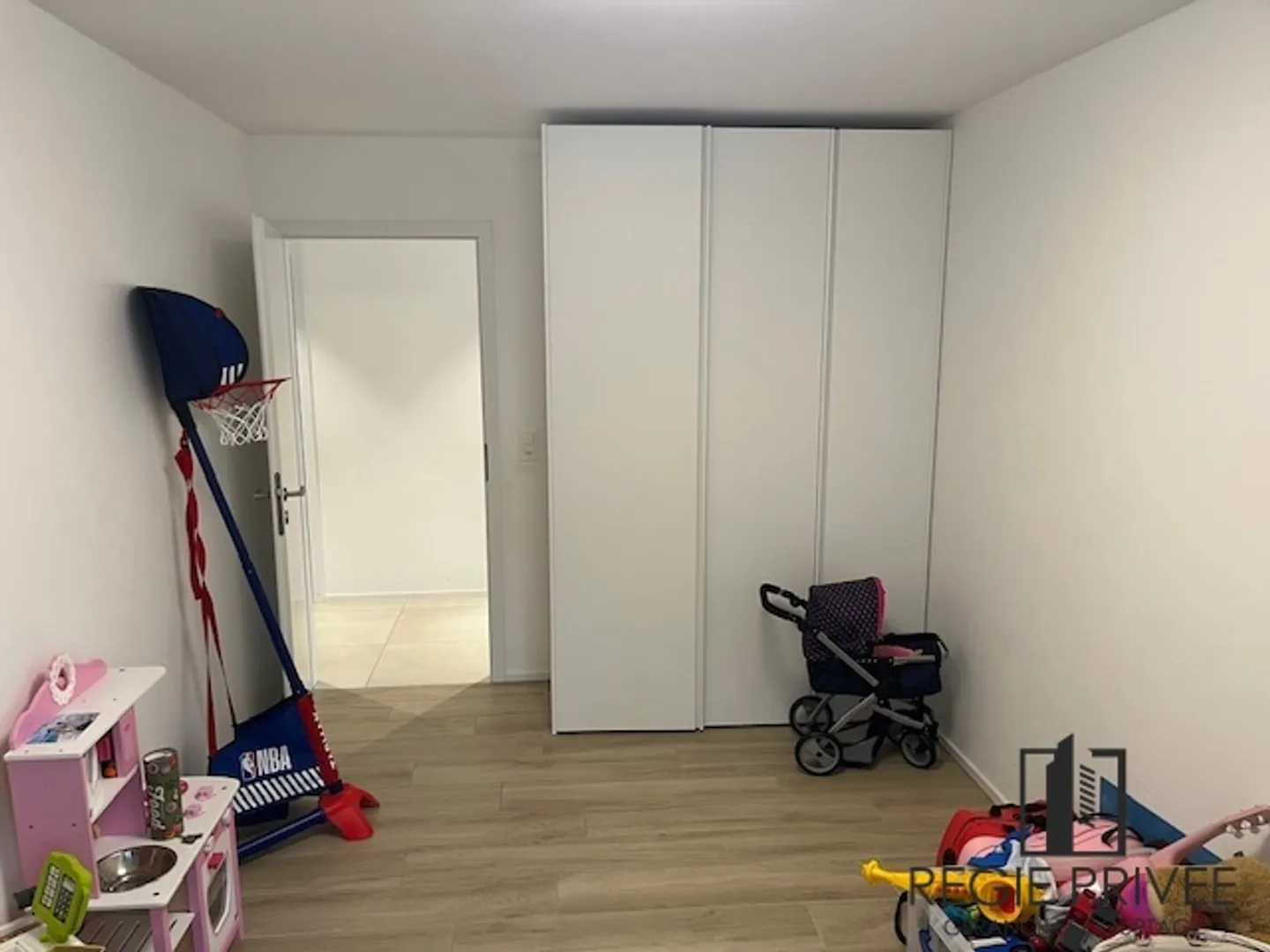 Modern 4.5-room apartment on the 1st floor - Photo 12 of 13