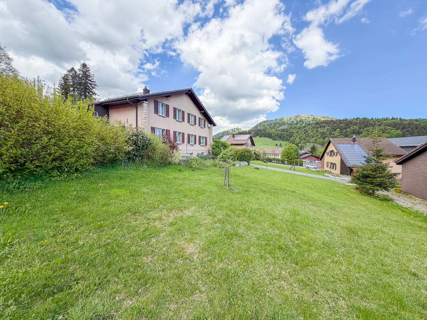 Reihenhaus mit 4,5 Zimmern, Terrasse und Garten Wohngebiet - Foto 18 von 20