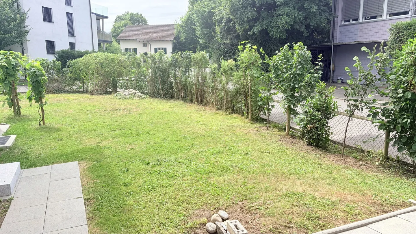 Maison attrayante à deux familles dans la zone W3 - Photo 3 sur 17