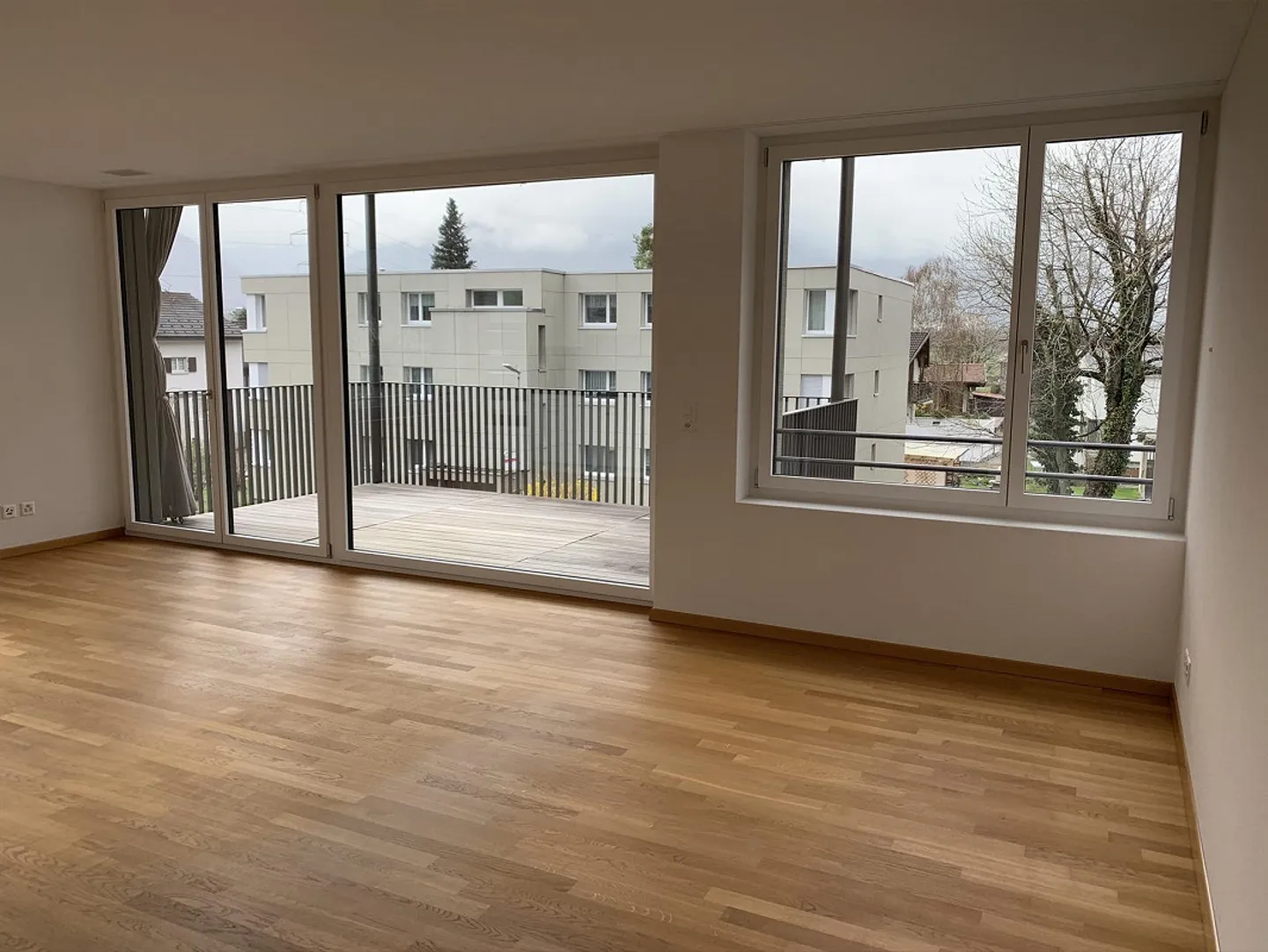 Appartement moderne de 4,5 pièces au 2ème étage - Photo 4 sur 8