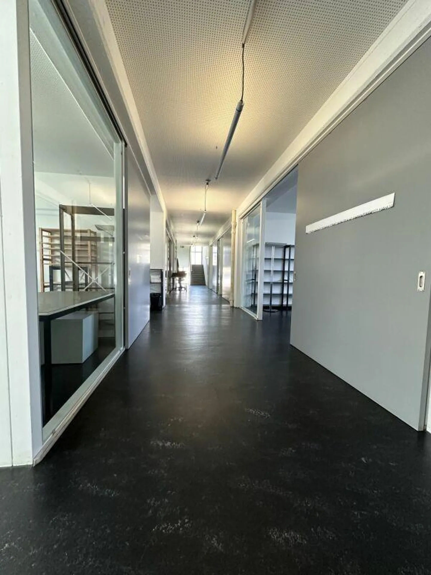 Ufficio di 318 m2 in affitto ad Albisrieden - Foto 4 di 5