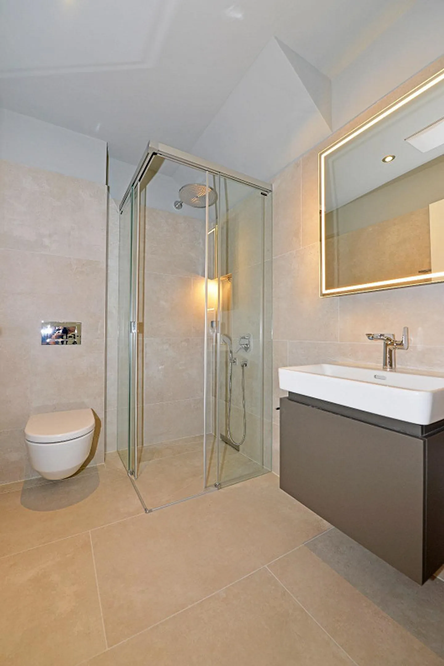 Moderne 3.5-Zimmerwohnung - Foto 8 von 9