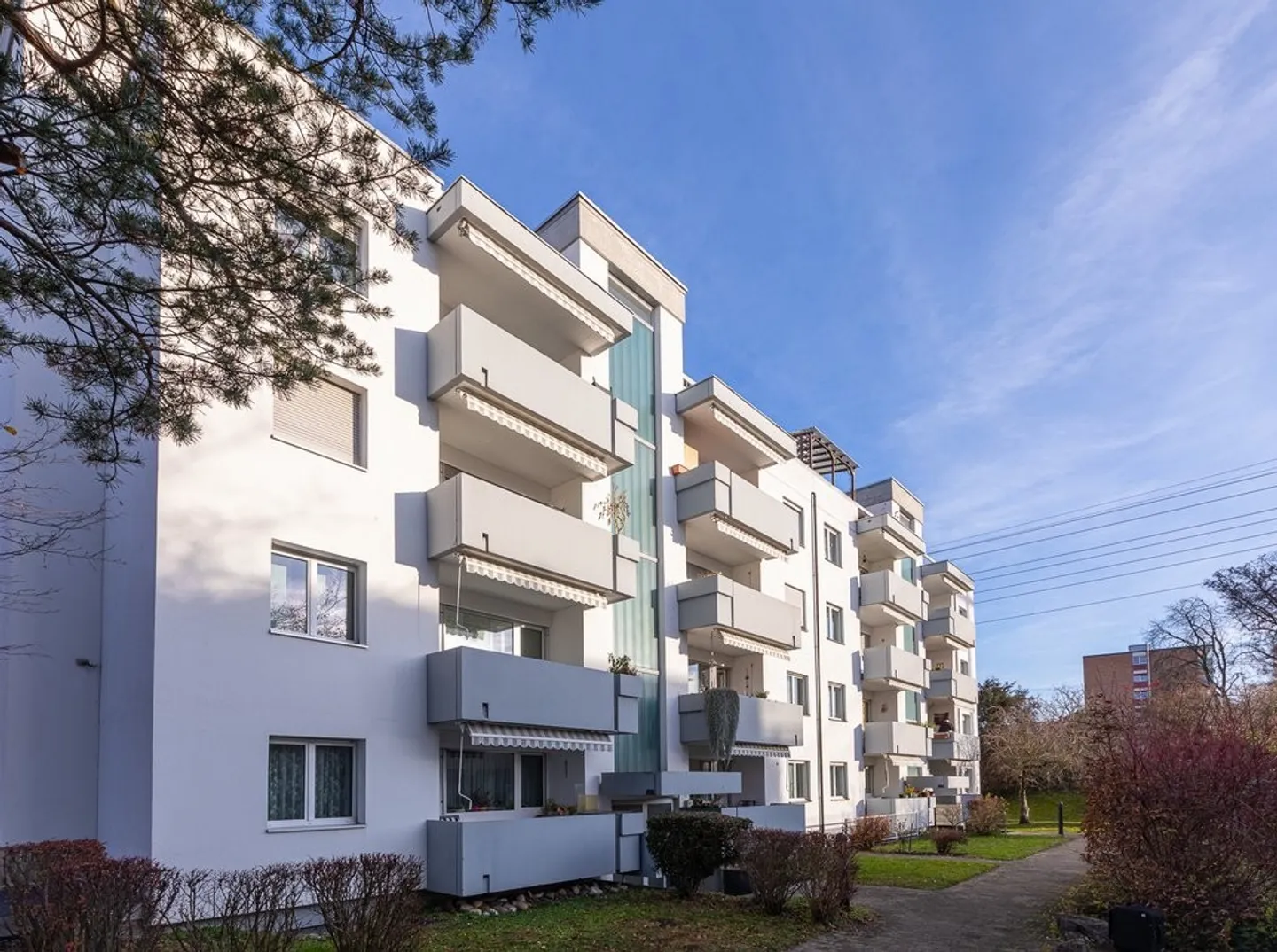 Deux mois de loyer gratuit ! Appartement 4,5 pièces avec balcon près du centre-ville - Photo 1 sur 11