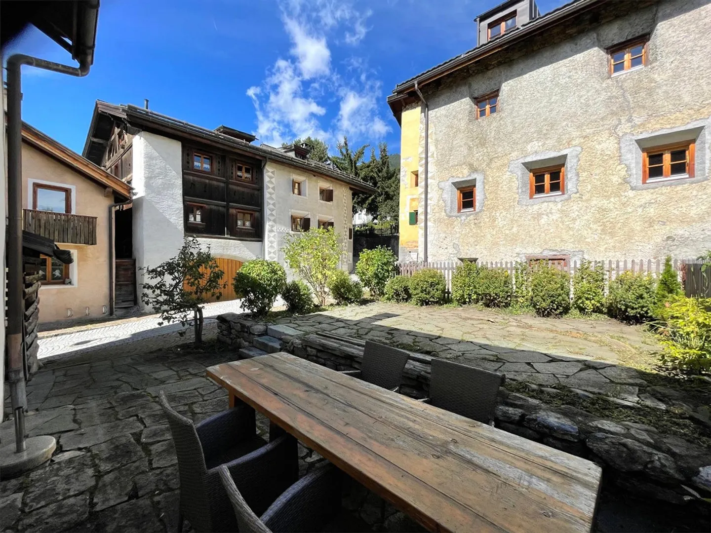 Engadin Dream Home with History, Charm, and Great Potential - Photo 7 of 12