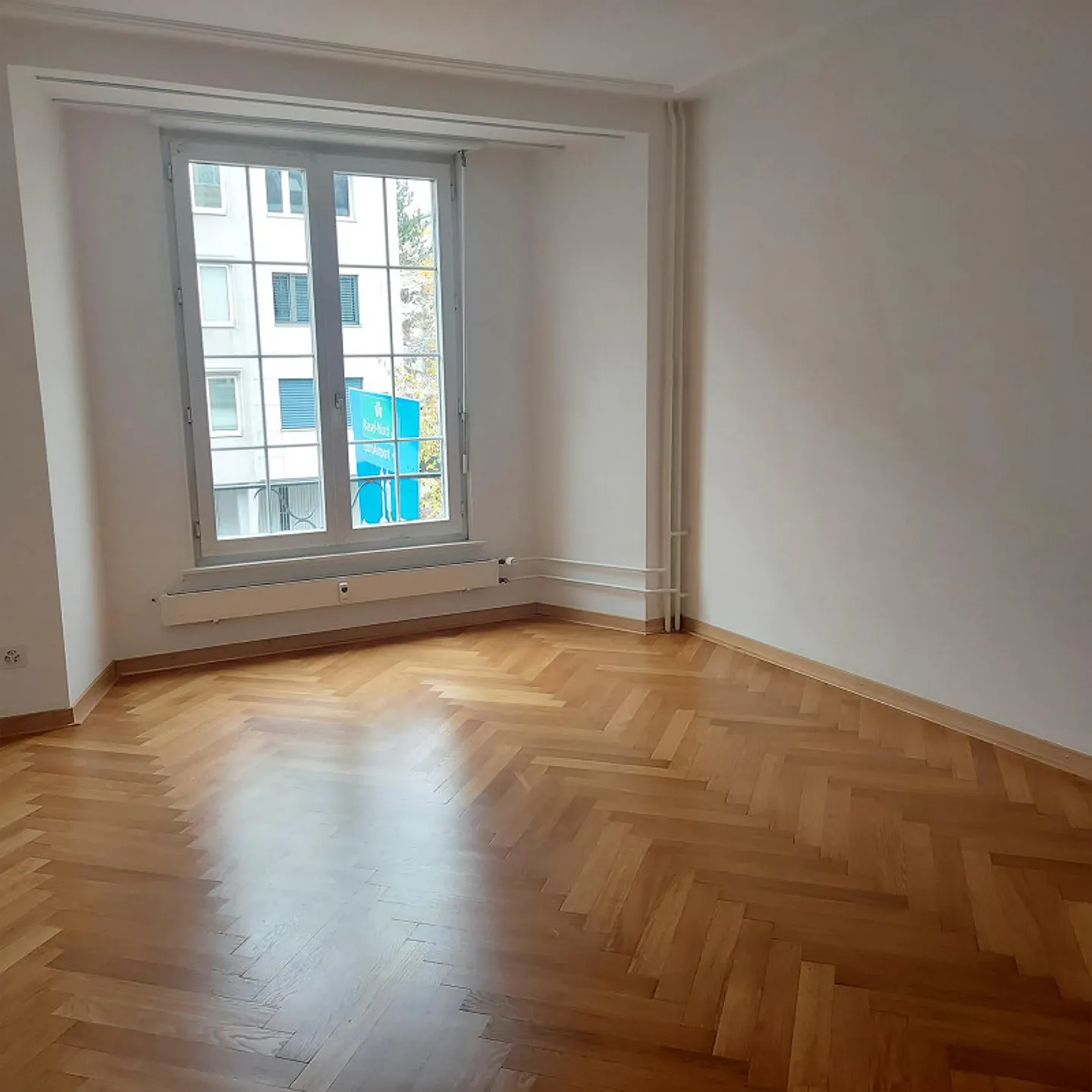 Grosszügige Wohnung mit Balkon - Foto 3 von 7