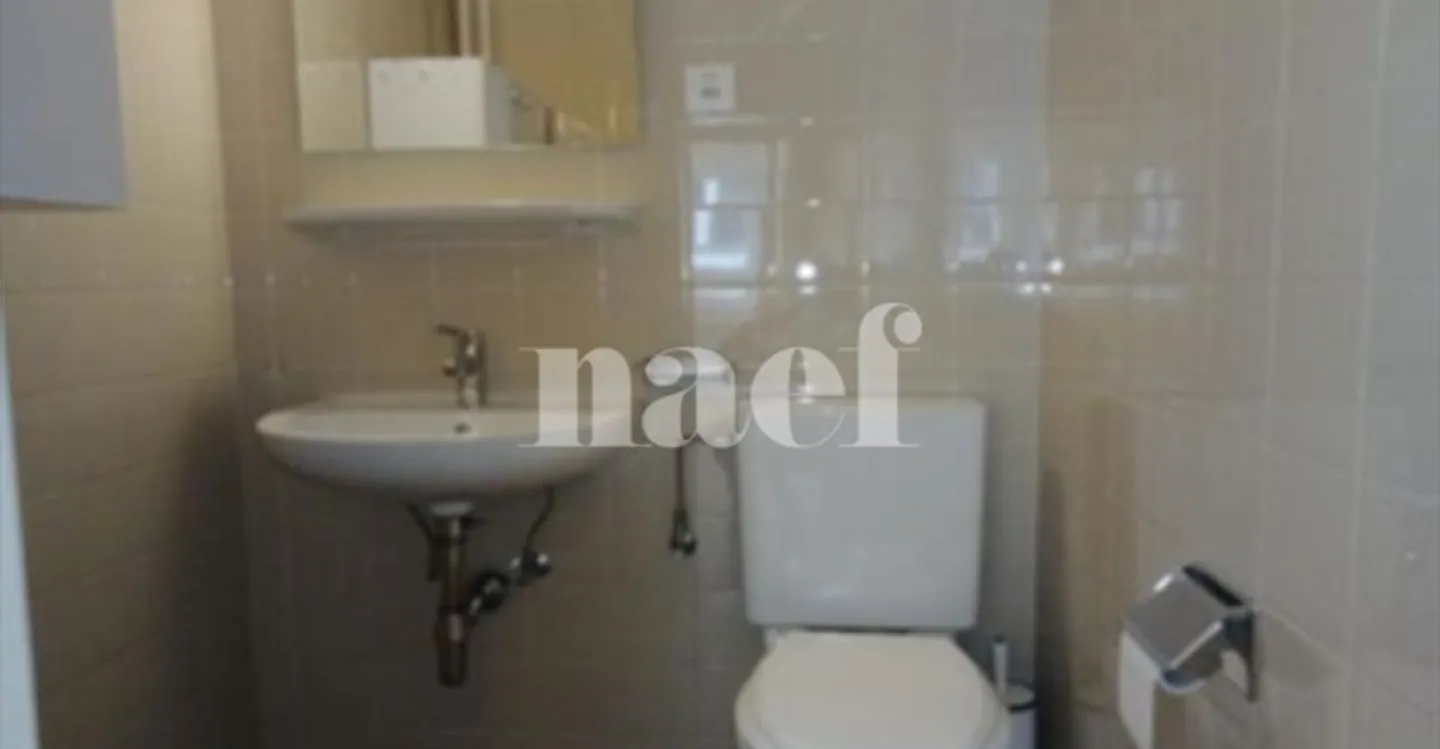 Office space for rent - Photo 2 of 7