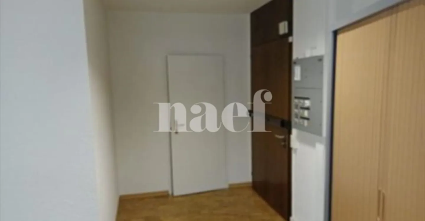 Office space for rent - Photo 3 of 7