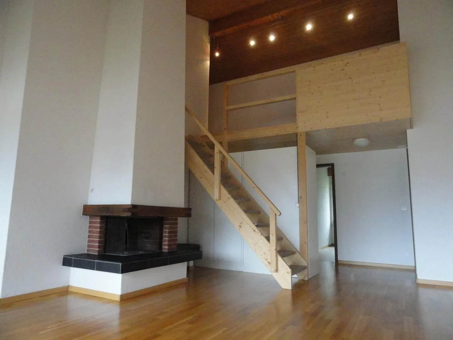 Cozy Attic Apartment with Gallery - Photo 3 of 12