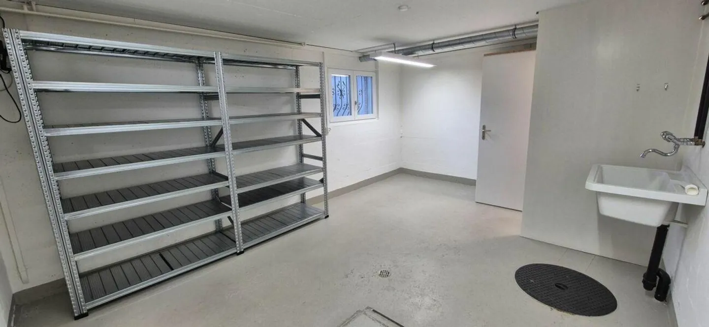 Lagerraum und Garage mit vielseitigen Nutzungsmöglichkeiten - Foto 5 di 5