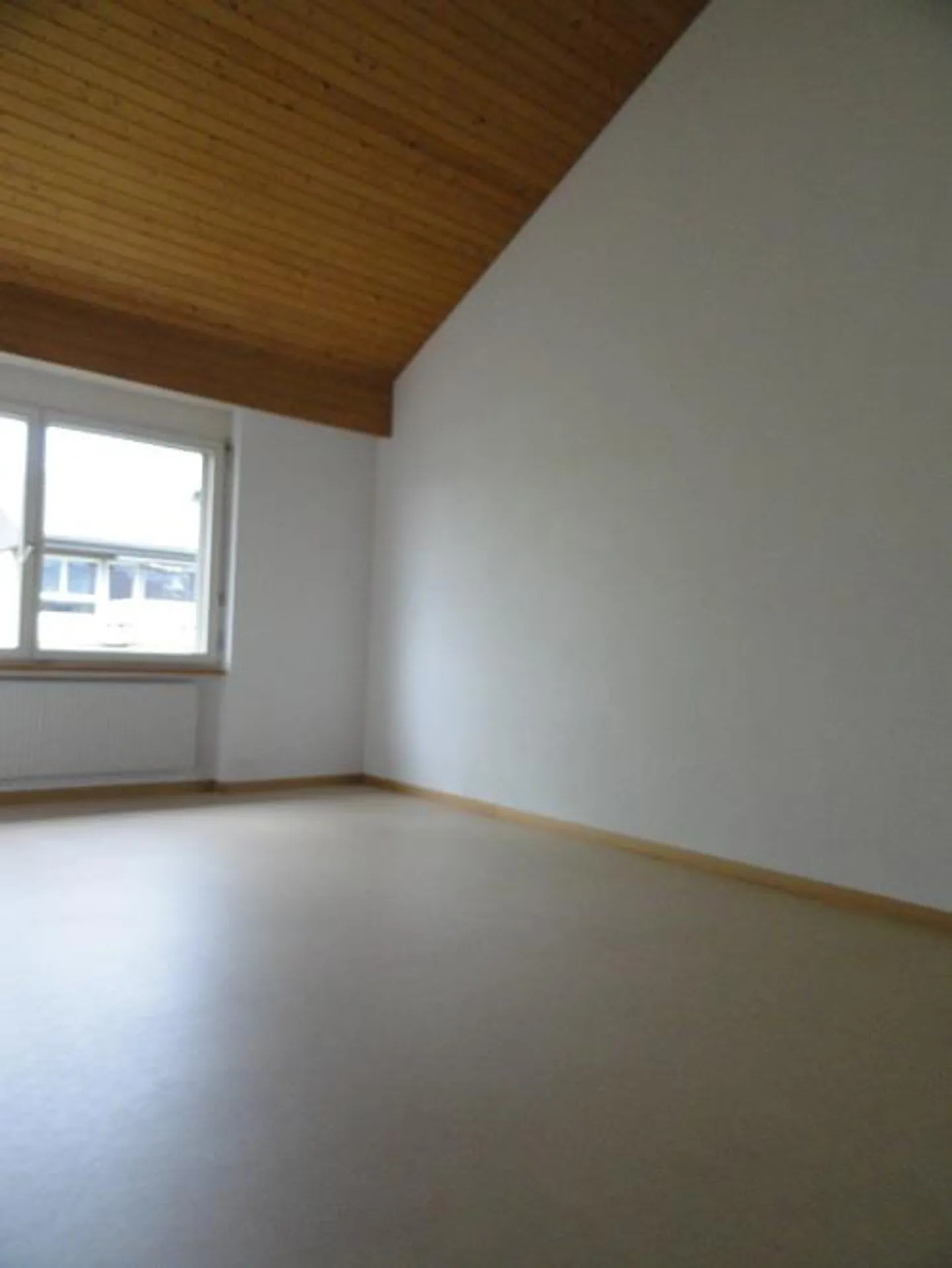 Cozy Attic Apartment with Gallery - Photo 6 of 12