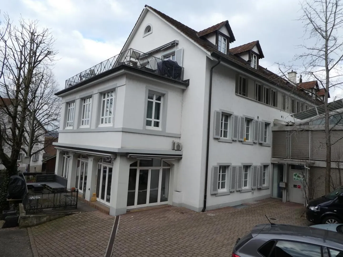 Geräumige Maisonette mit Terrasse - Foto 1 von 4