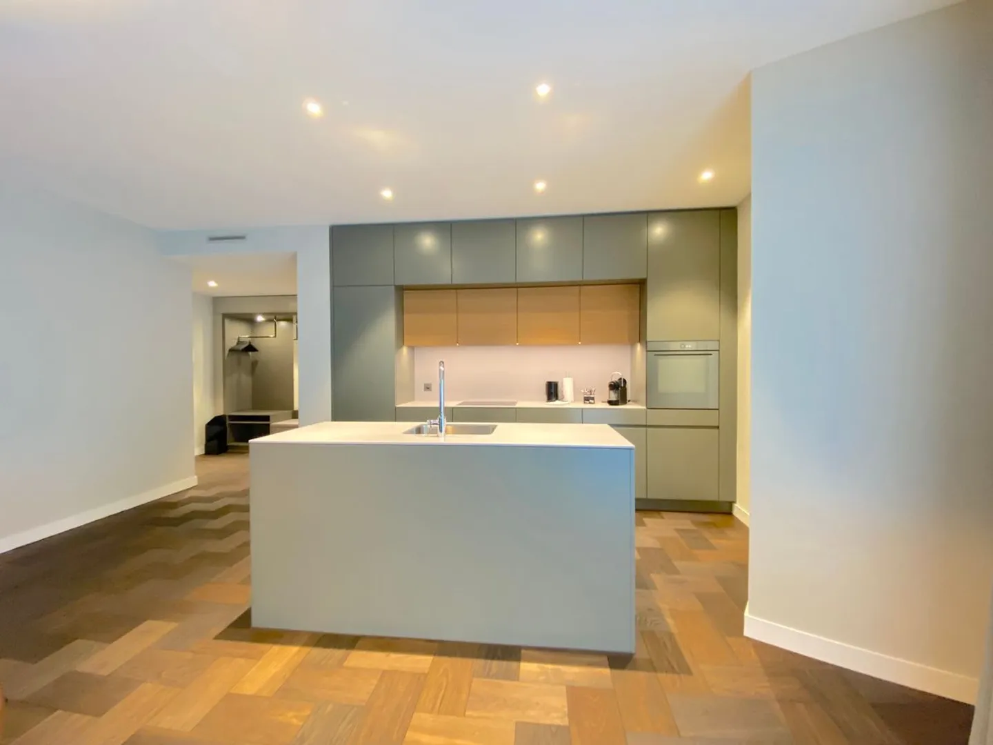 Appartement alpin au caractère moderne - Photo 3 sur 12