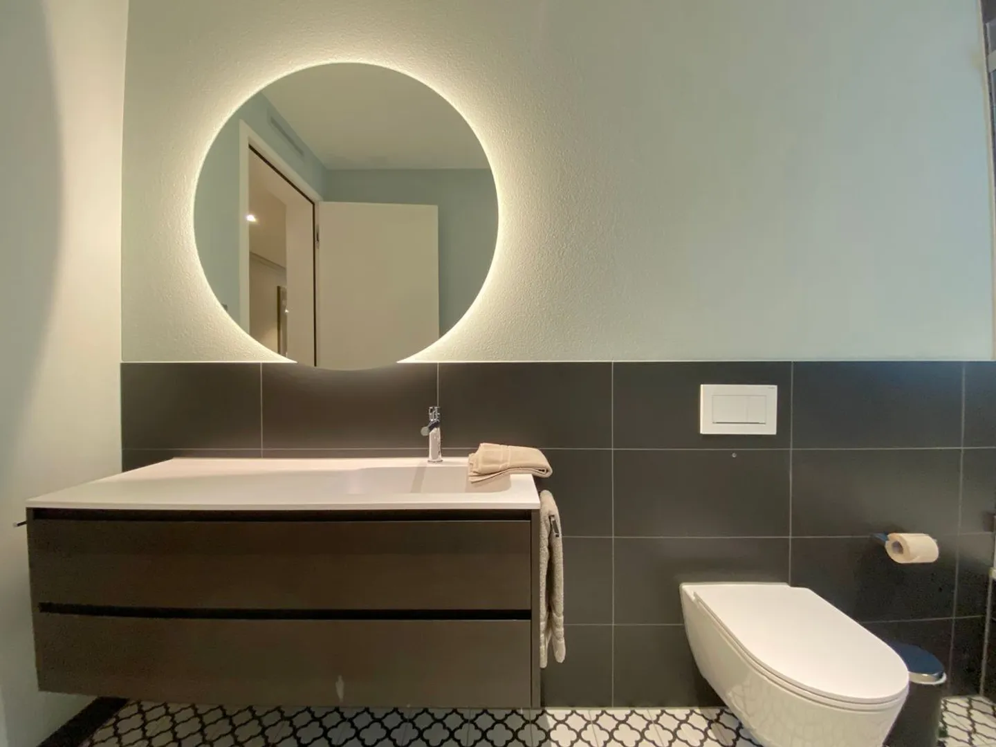 Appartement alpin au caractère moderne - Photo 5 sur 12