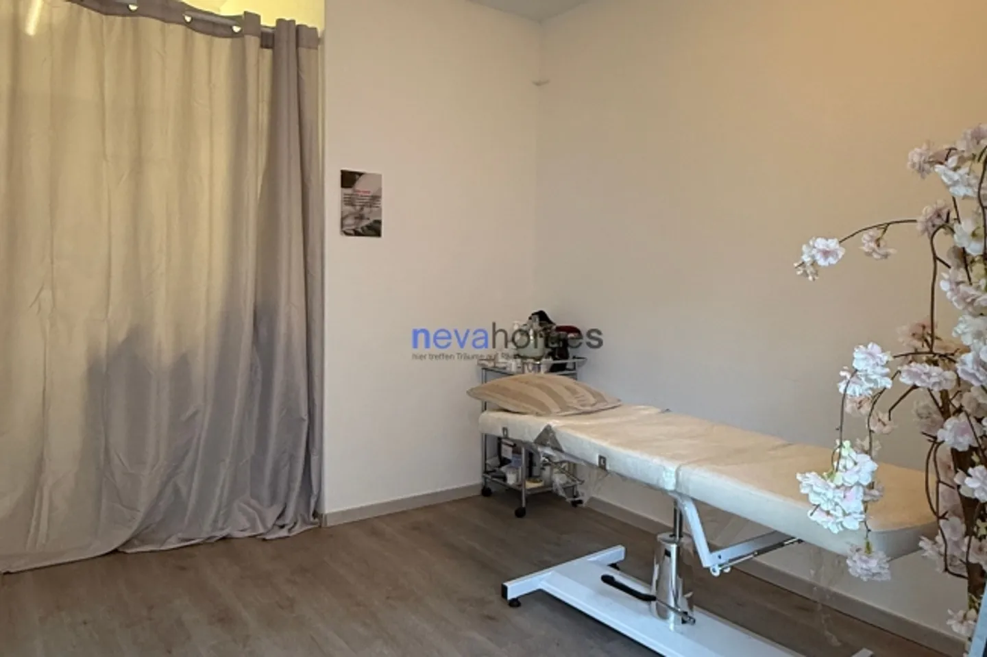 Moderner Beauty-Salon in Wettingen - Foto 8 von 11