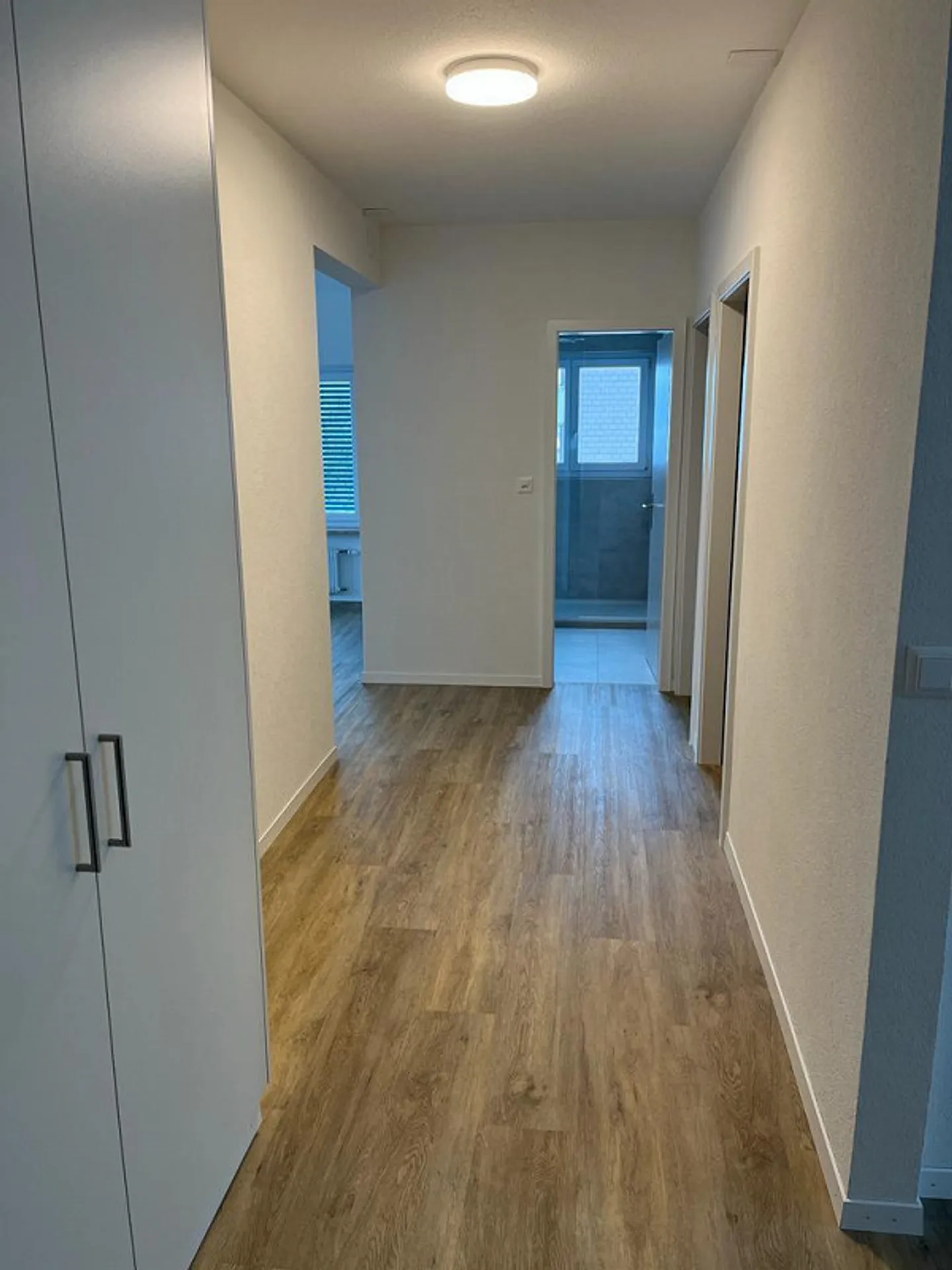 Appartement lumineux de 3,5 pièces rénové - Photo 7 sur 8