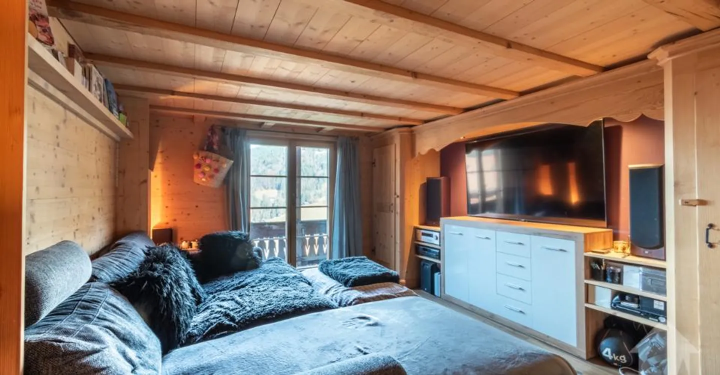 Val-d'Illiez, magnificent chalet with 3 apartments - Photo 6 of 13