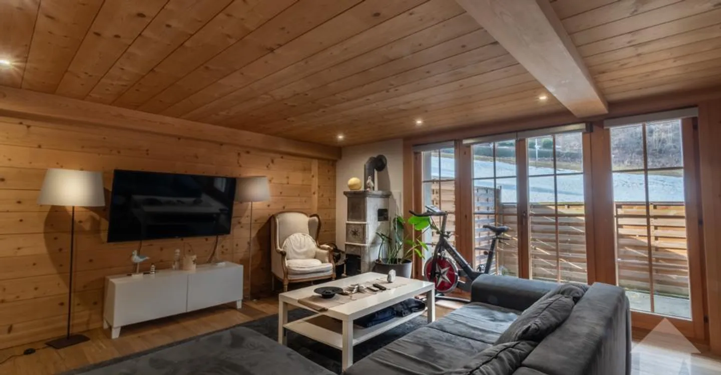 Val-d'Illiez, magnificent chalet with 3 apartments - Photo 8 of 13