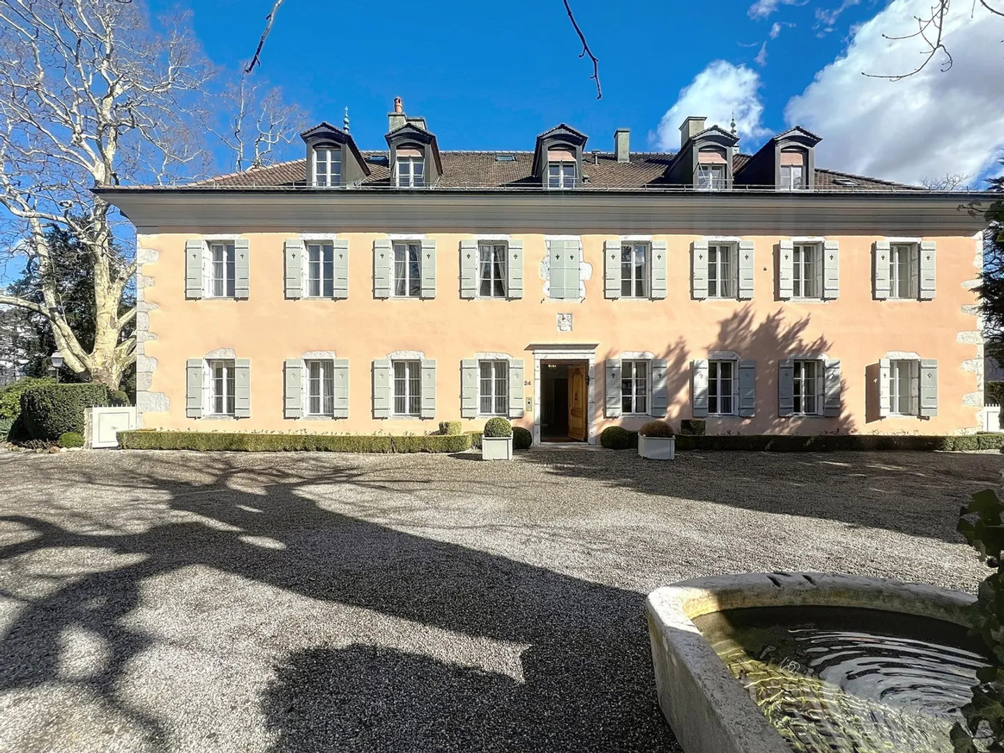 Appartement 6 pièces - Photo 3 sur 11